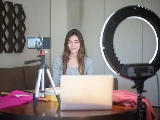 Hype aus Asien: Livestream-Shopping pusht E-Commerce